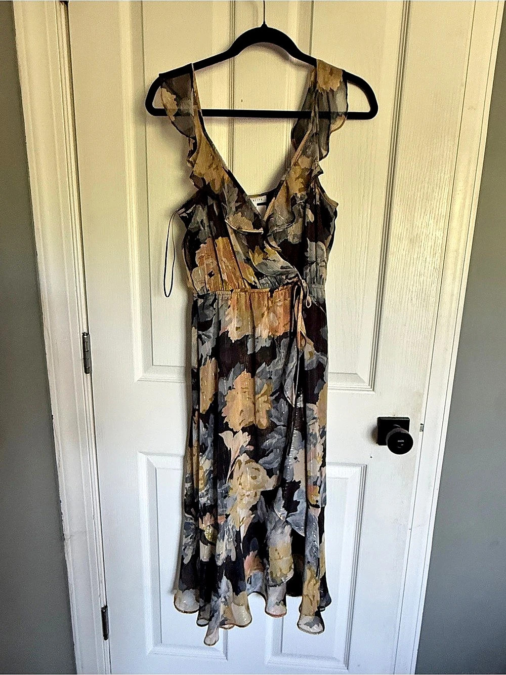 Socialite Floral Maxi Dress in Black & Yellow Size Small NWT